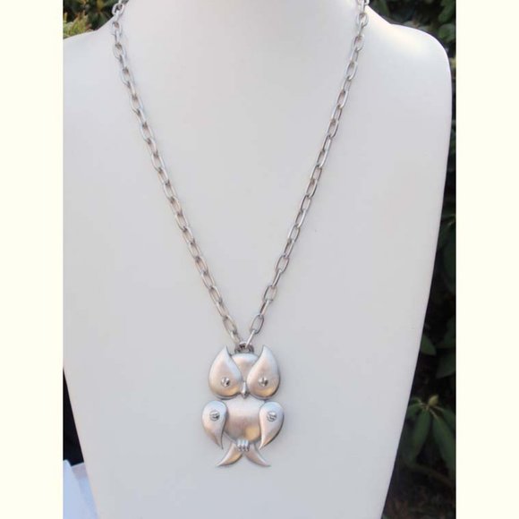 Trifari Modern Owl silver tone - Picture 2 of 3